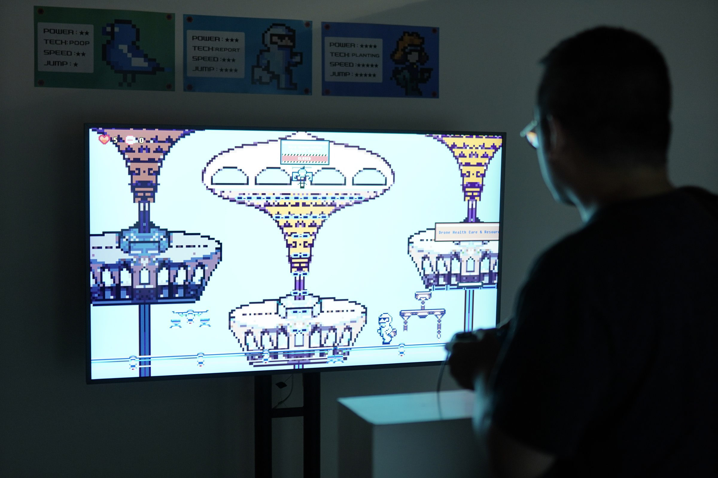 Audience interacting with Scope of the Cloud by Jooyoung Oh